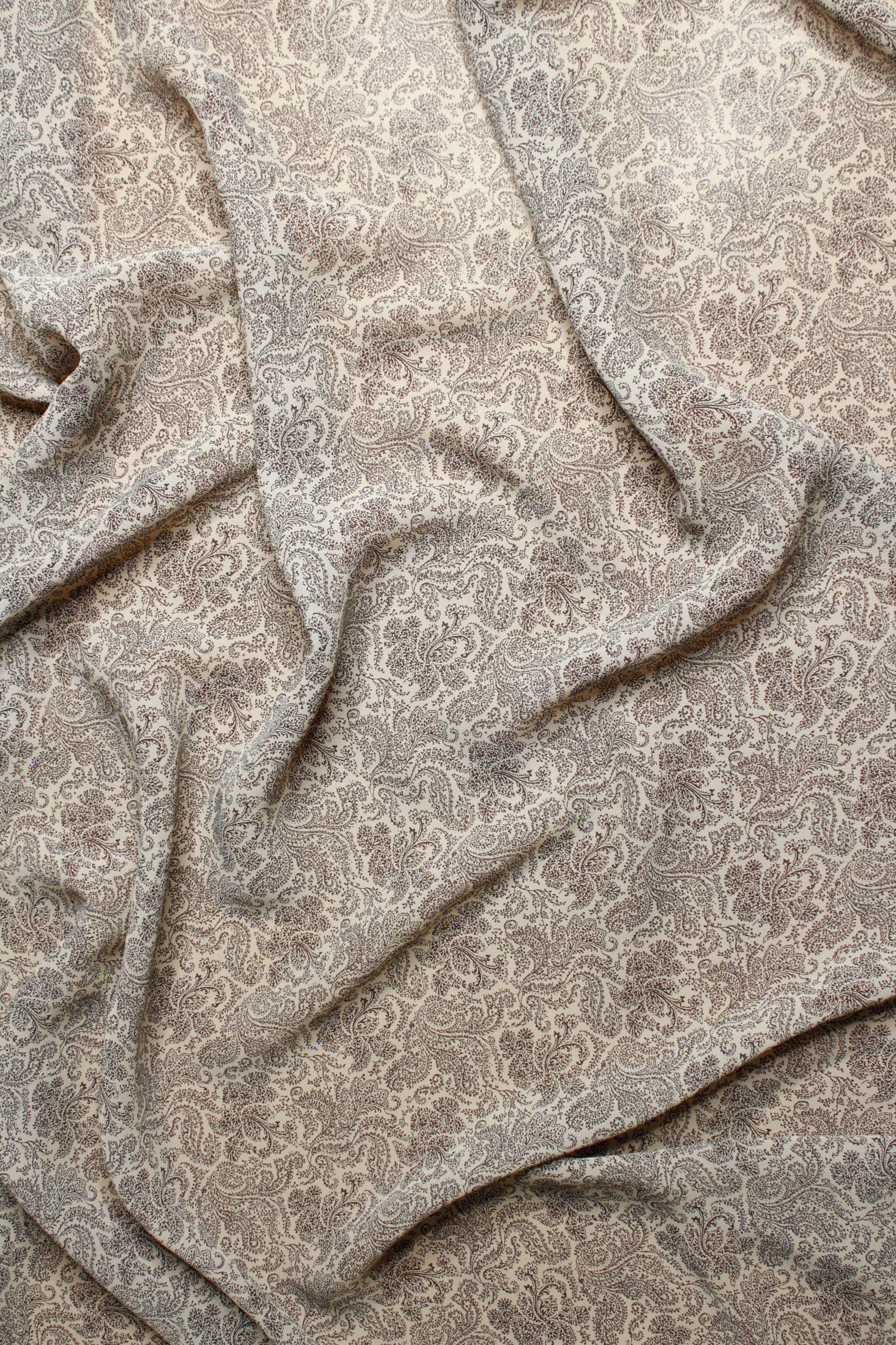 Beige Paisley