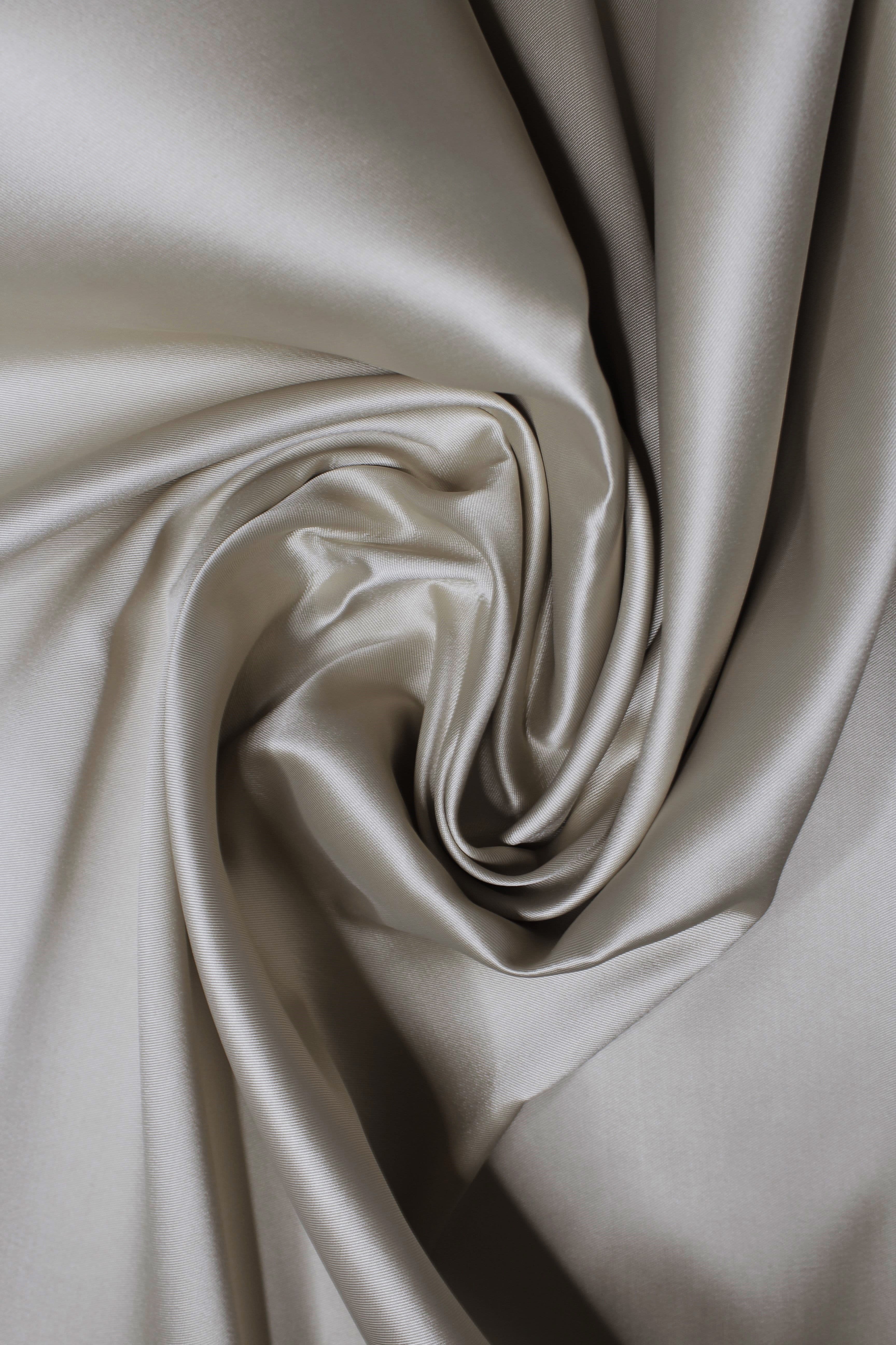 Champagne Taupe